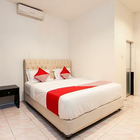 Oyo 529 Hotel Paninda Μεντάν Εξωτερικό φωτογραφία