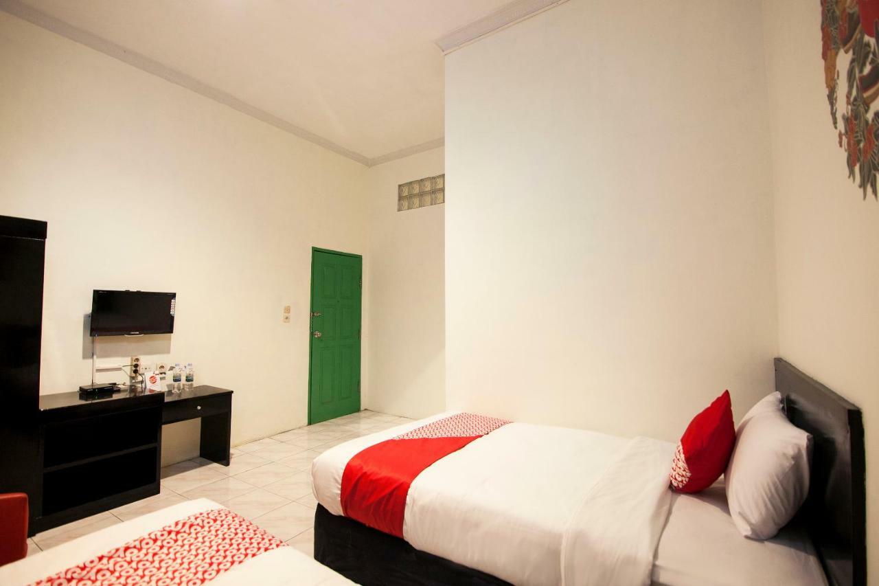Oyo 529 Hotel Paninda Μεντάν Εξωτερικό φωτογραφία
