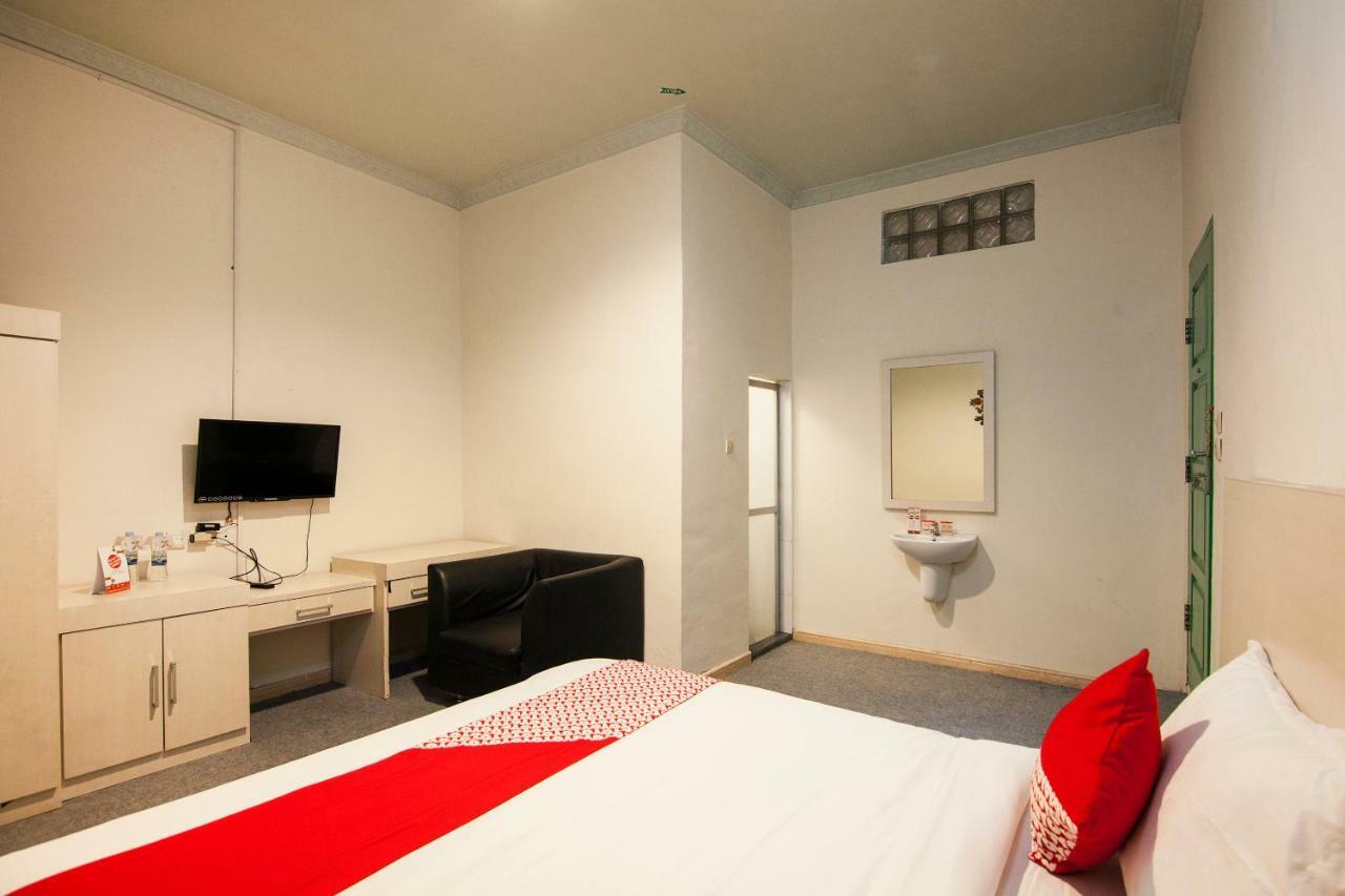 Oyo 529 Hotel Paninda Μεντάν Εξωτερικό φωτογραφία