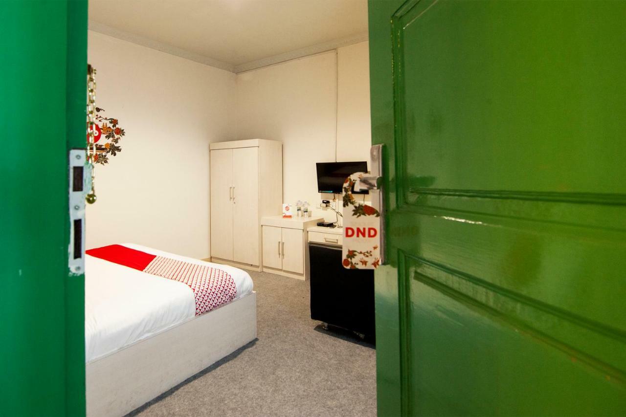 Oyo 529 Hotel Paninda Μεντάν Εξωτερικό φωτογραφία