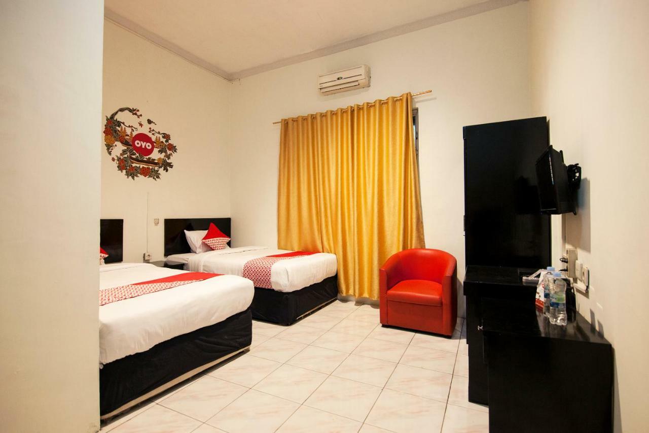Oyo 529 Hotel Paninda Μεντάν Εξωτερικό φωτογραφία